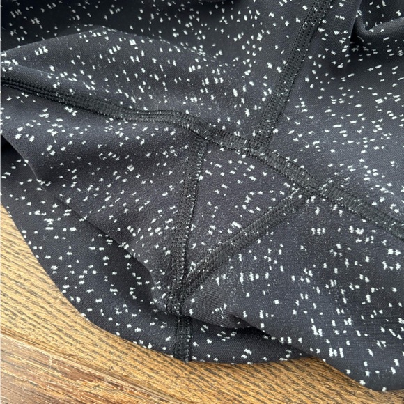 Lululemon Wunder Under High-Rise Tight 25" in Magnetized Jacquard Black White - Picture 6 of 10